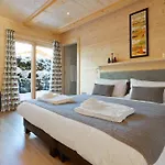 Chalet Isabelle Mountain 5 Star 5 Bedroom En Sauna Jacuzzi